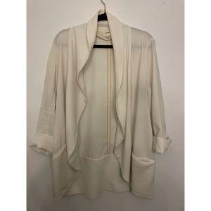 Aritzia Wilfred cream Blazer. Size 10.